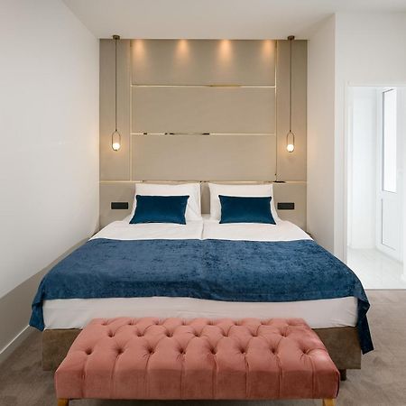 Flos Luxury Rooms Split Exteriör bild