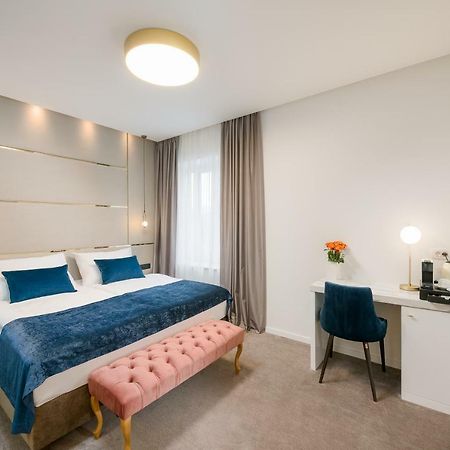 Flos Luxury Rooms Split Exteriör bild