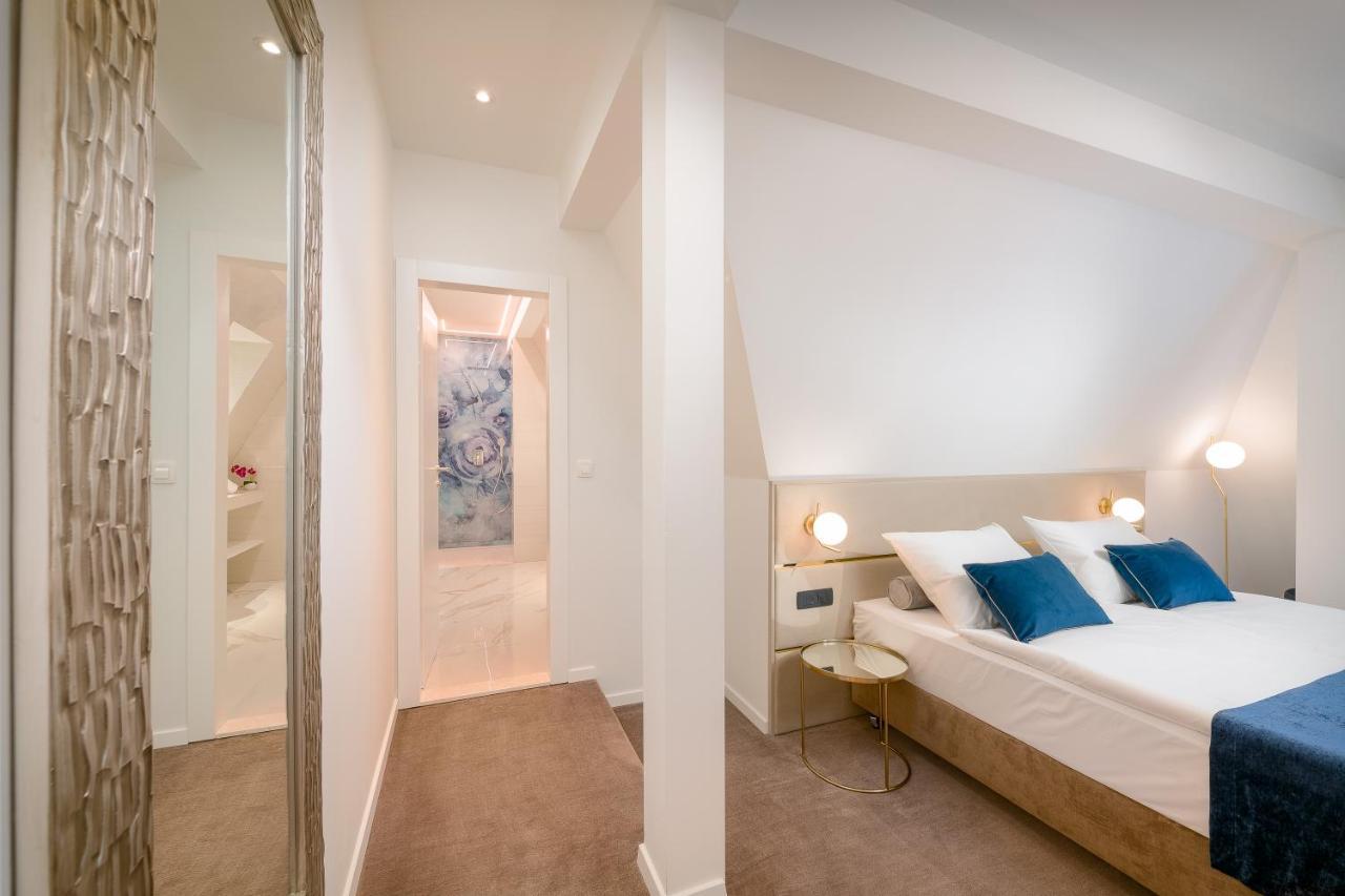 Flos Luxury Rooms Split Exteriör bild