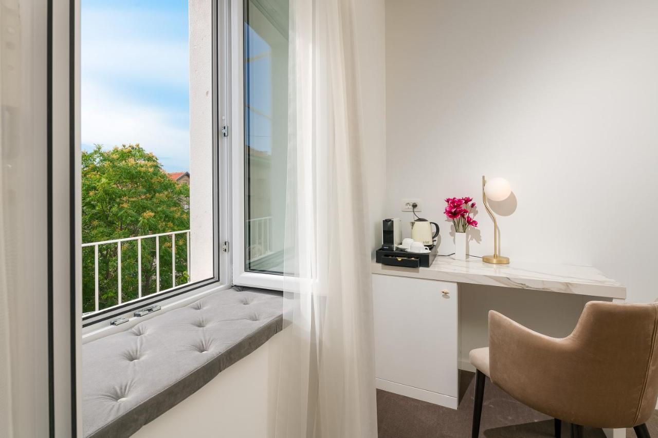 Flos Luxury Rooms Split Exteriör bild