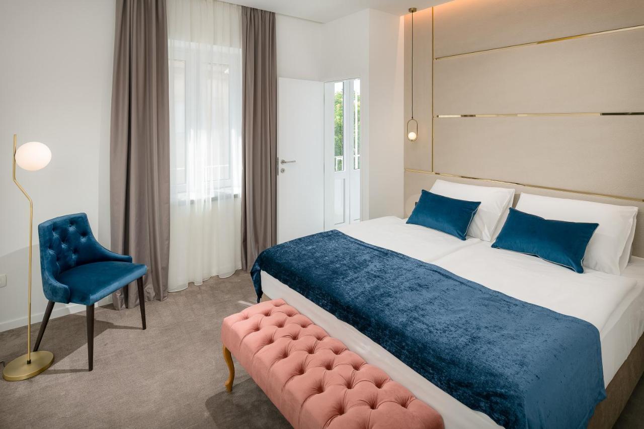 Flos Luxury Rooms Split Exteriör bild