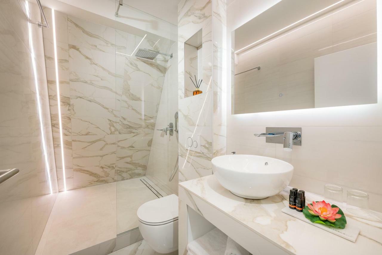 Flos Luxury Rooms Split Exteriör bild