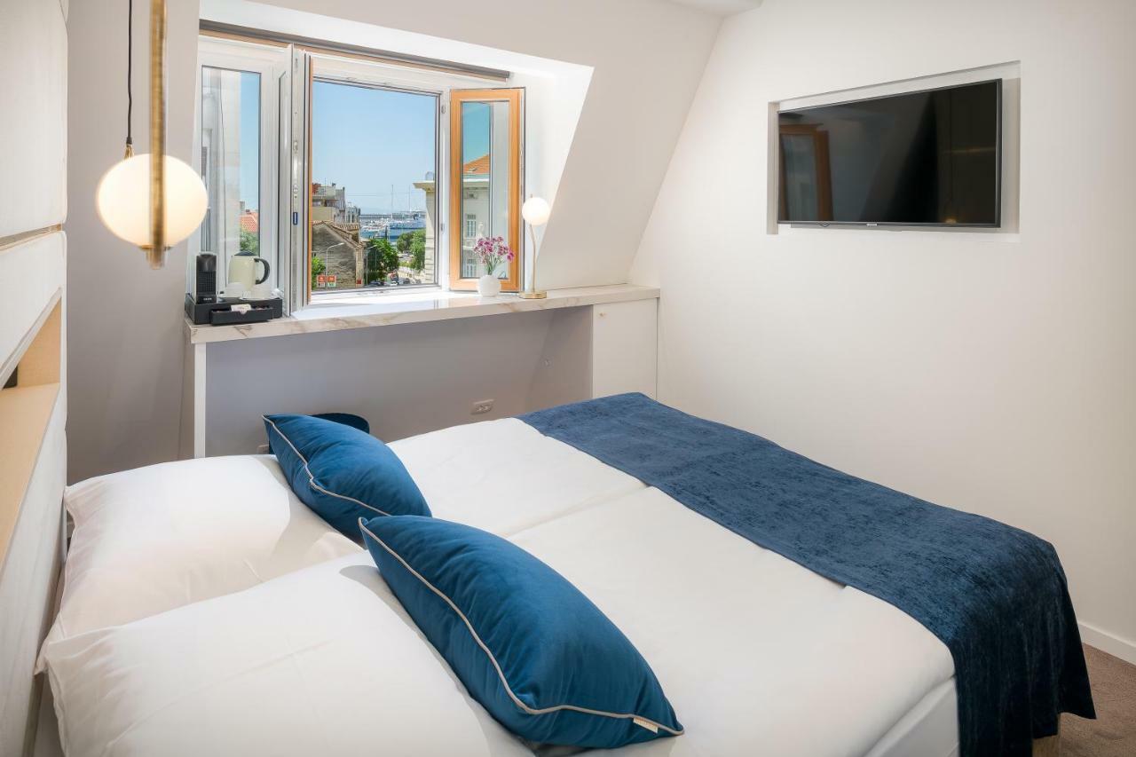 Flos Luxury Rooms Split Exteriör bild