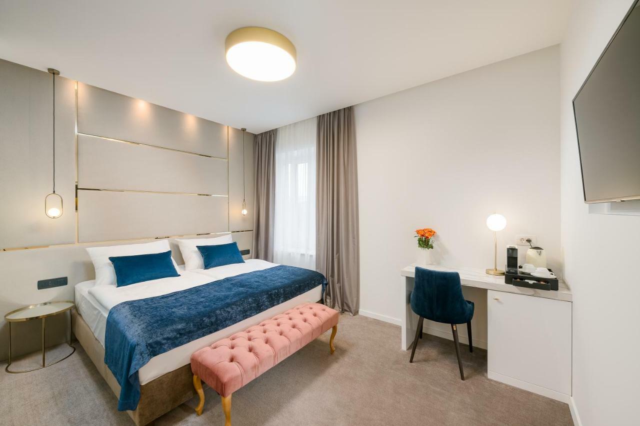 Flos Luxury Rooms Split Exteriör bild